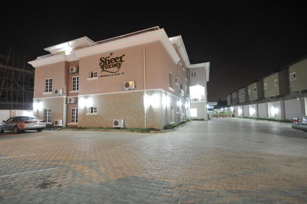 Sheer Luxury Apartments And Suites Абуджа Экстерьер фото