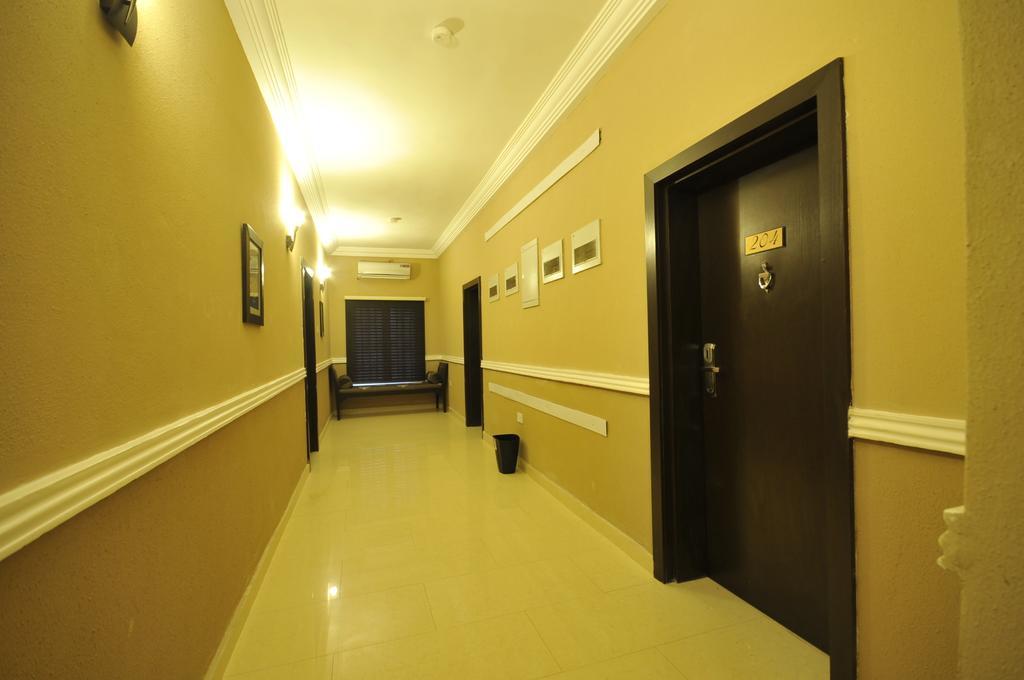 Sheer Luxury Apartments And Suites Абуджа Экстерьер фото