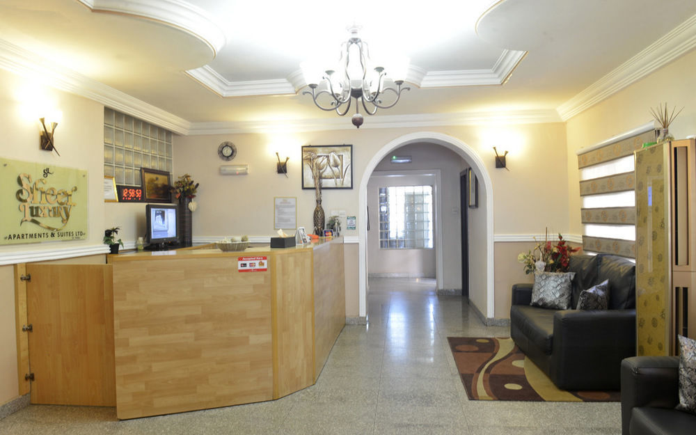 Sheer Luxury Apartments And Suites Абуджа Экстерьер фото