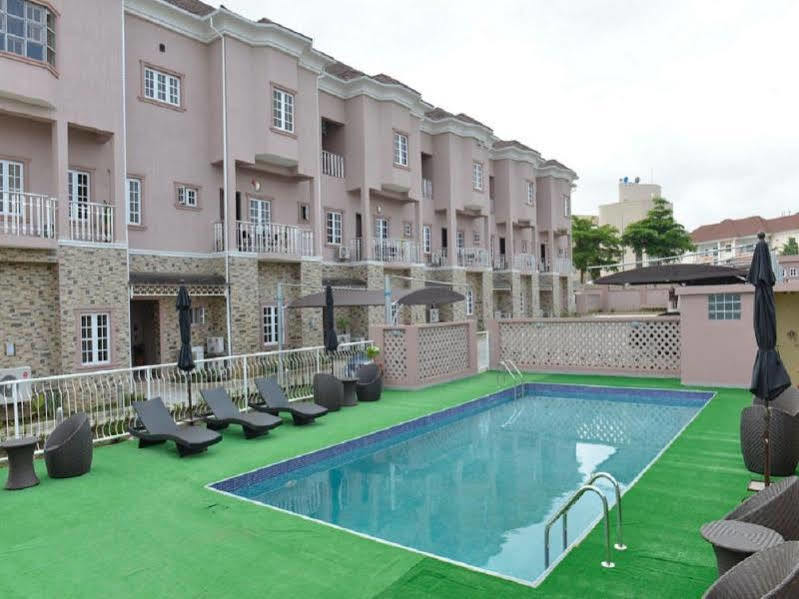Sheer Luxury Apartments And Suites Абуджа Экстерьер фото
